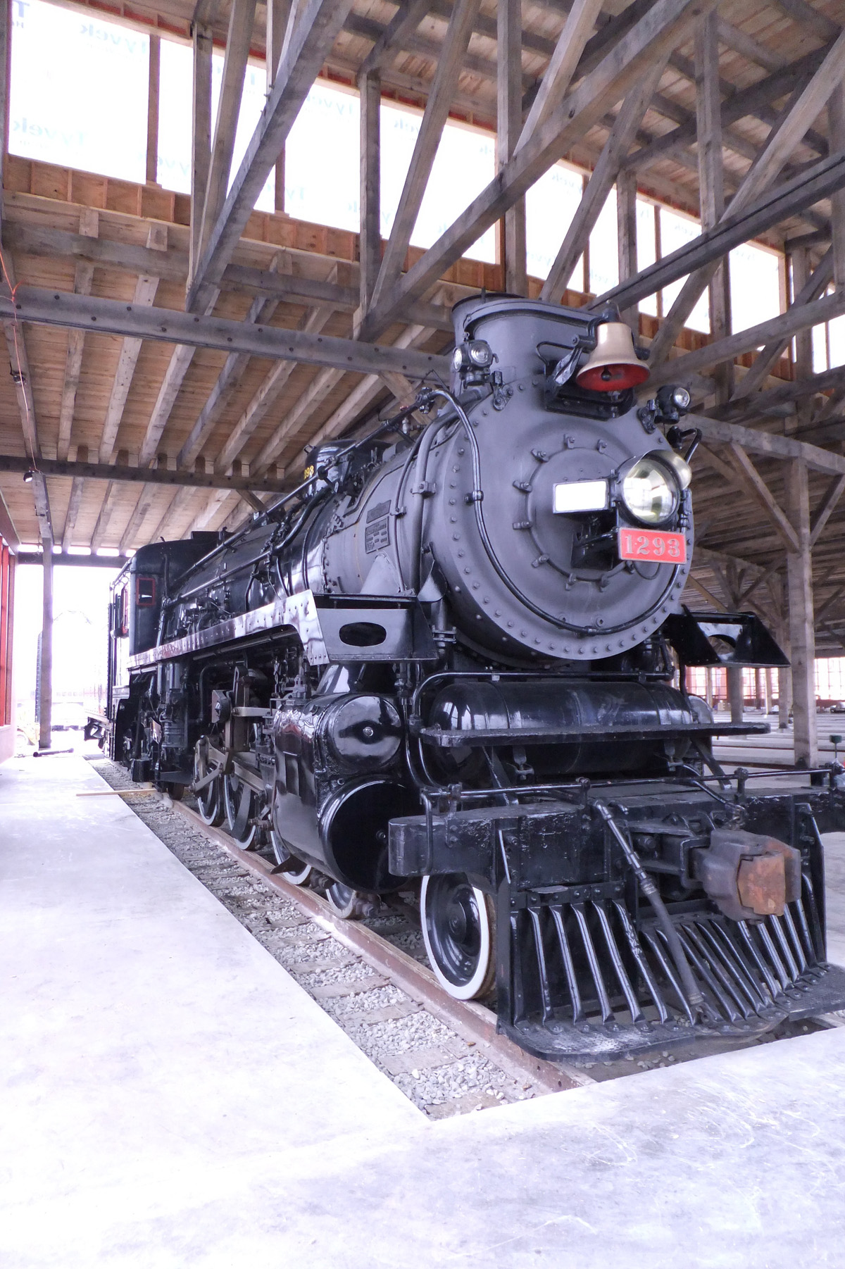 Roundhouse1